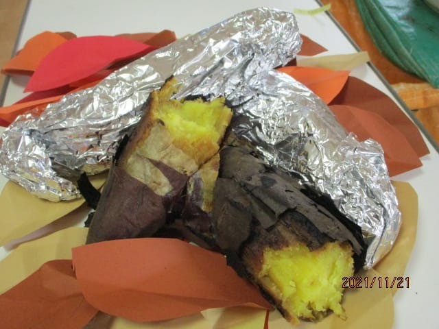 秋の味覚「焼き芋」食べました！